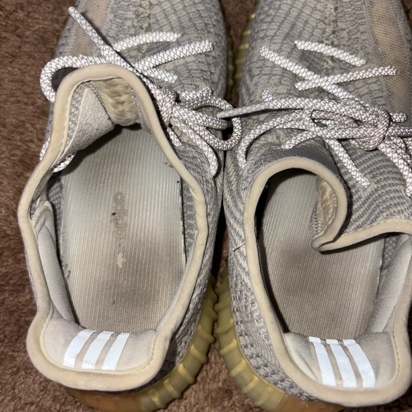 Yeezy Boost 350 V2 'Yeshaya’ - Picture 2 of 6